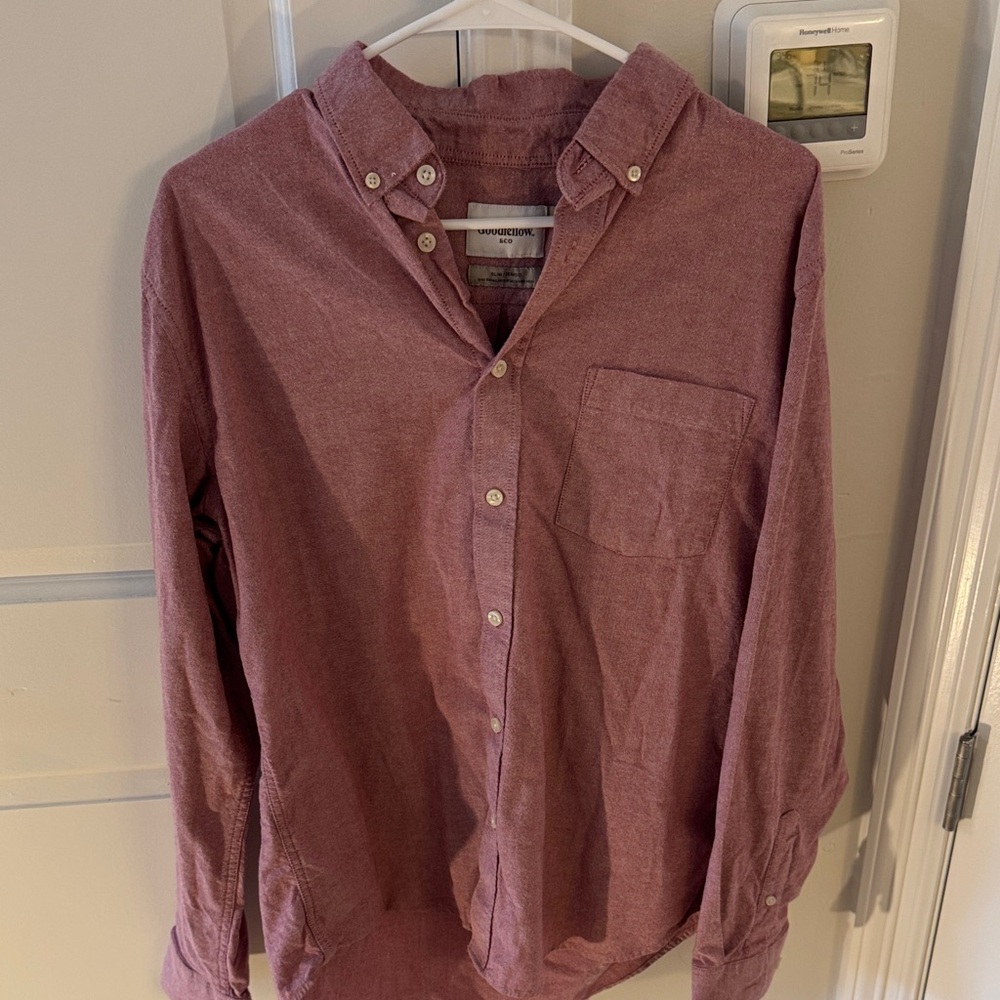 Goodfellow & Co Men's Maroon Casual Button-Down Shirt